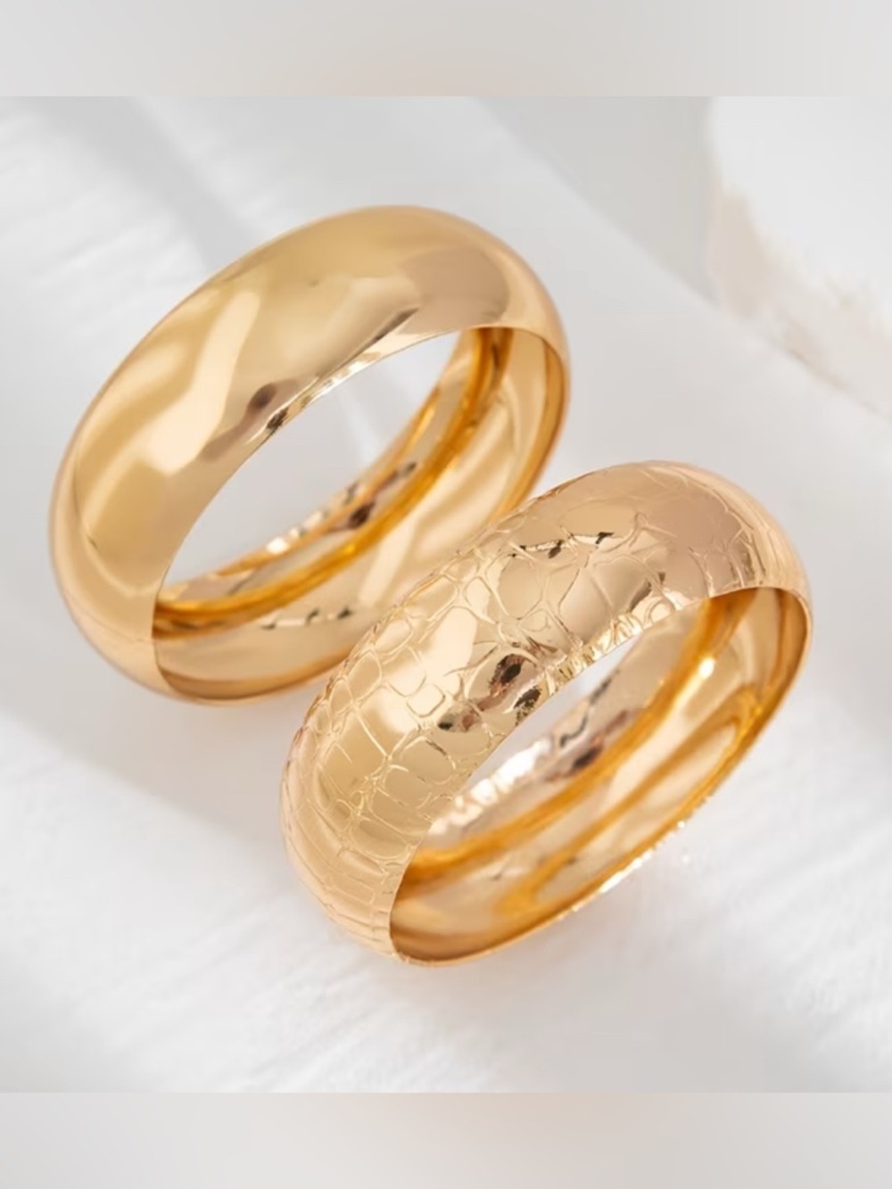 [JUST IN] Sculpted Gold Double Bangle Duo | Polished & Hammered Finish - Picture 5 of 5